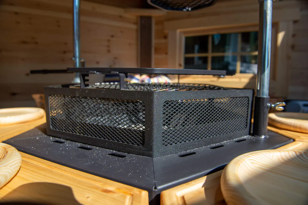 8-kant grill, skorsten och topphatt Premium